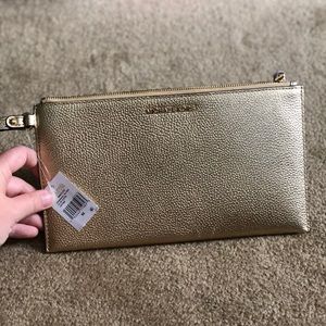 Michael Kors wristlet/zip clutch